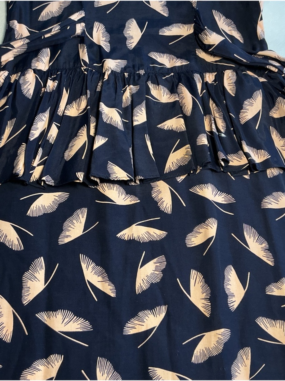 All That Jazz Navy Dress with Blush Feather Print Kentucky derby friendly 7/8 - Picture 3 of 13